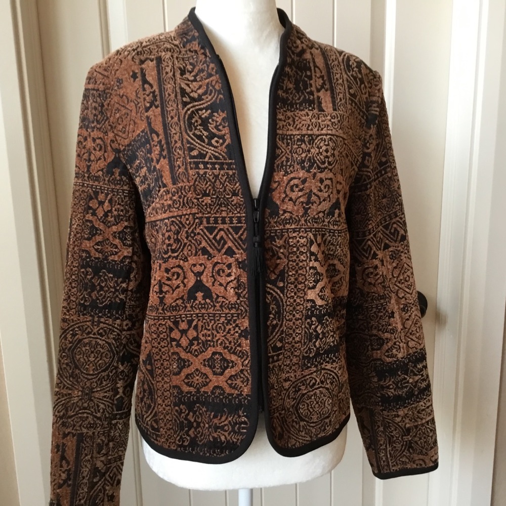 Dressbarn Aztec black and rust print zip up jacket